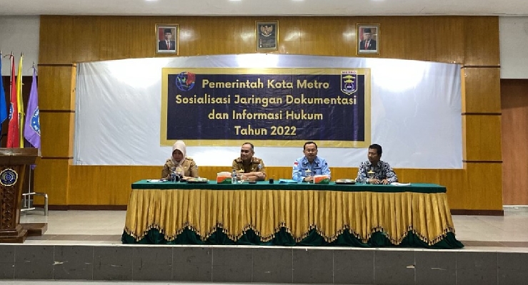 BAGIAN HUKUM MENGGELAR SOSIALISASI JARINGAN DOKUMENTASI DAN INFORMASI HUKUM (JDIH) KOTA METRO TAHUN 2022 DI UM METRO