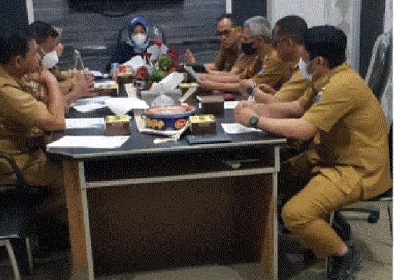 RAPAT RENCANA PEMBERIAN BEASISWA BAGI SISWA SMK&SMA DAN MAHASISWA PERGURUAN TINGGI.